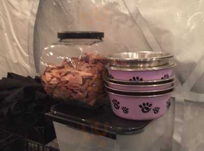 Stanley's Northeast Bar