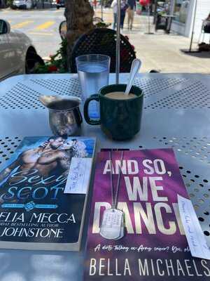 Mama's On Washington Square