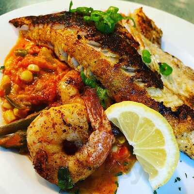 Laszlo's Iron Skillet