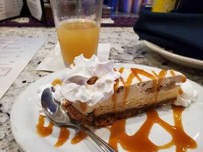 Mr. Ed's Oyster Bar & Fish House, Bienville