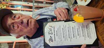 Mr. Ed's Oyster Bar & Fish House, Bienville