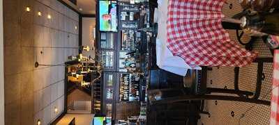 Maggiano's Little Italy