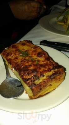 Vinnie's Steak House & Tavern