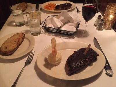 Vinnie's Steak House & Tavern
