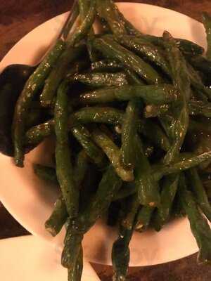 J. Wongs Thai & Chinese Bistro