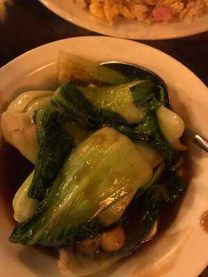 J. Wongs Thai & Chinese Bistro