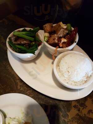 J. Wongs Thai & Chinese Bistro