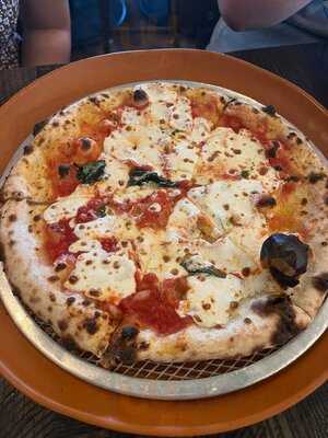 Dough Pizzeria Napoletana