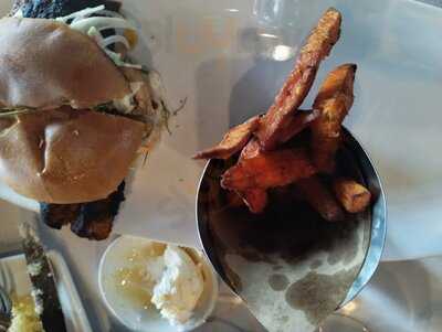 Chef Adrianne's Vineyard Restaurant & Bar