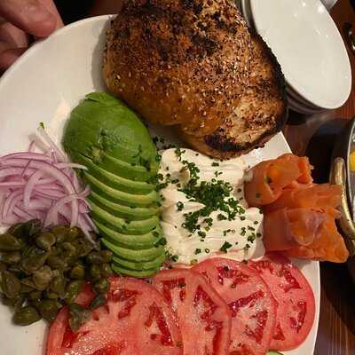 Lincoln Tavern And Restaurant