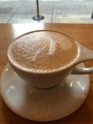 Sip Brew Bar & Eatery