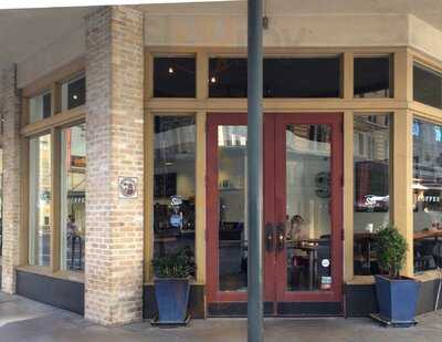 Sip Brew Bar & Eatery