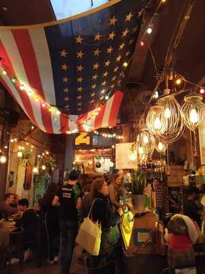 The Grey Dog (nolita)