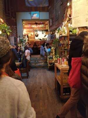 The Grey Dog (nolita)