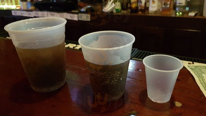 Hobnobbers Varieties Bar