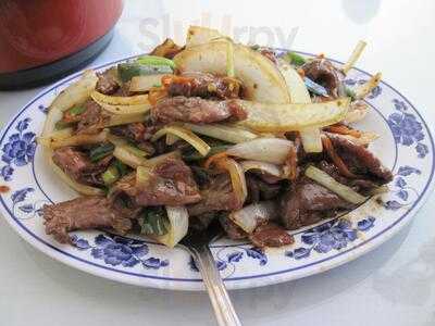 Hunan Taste Restaurant