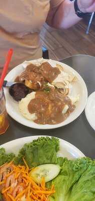 Max And Louie's New York Diner