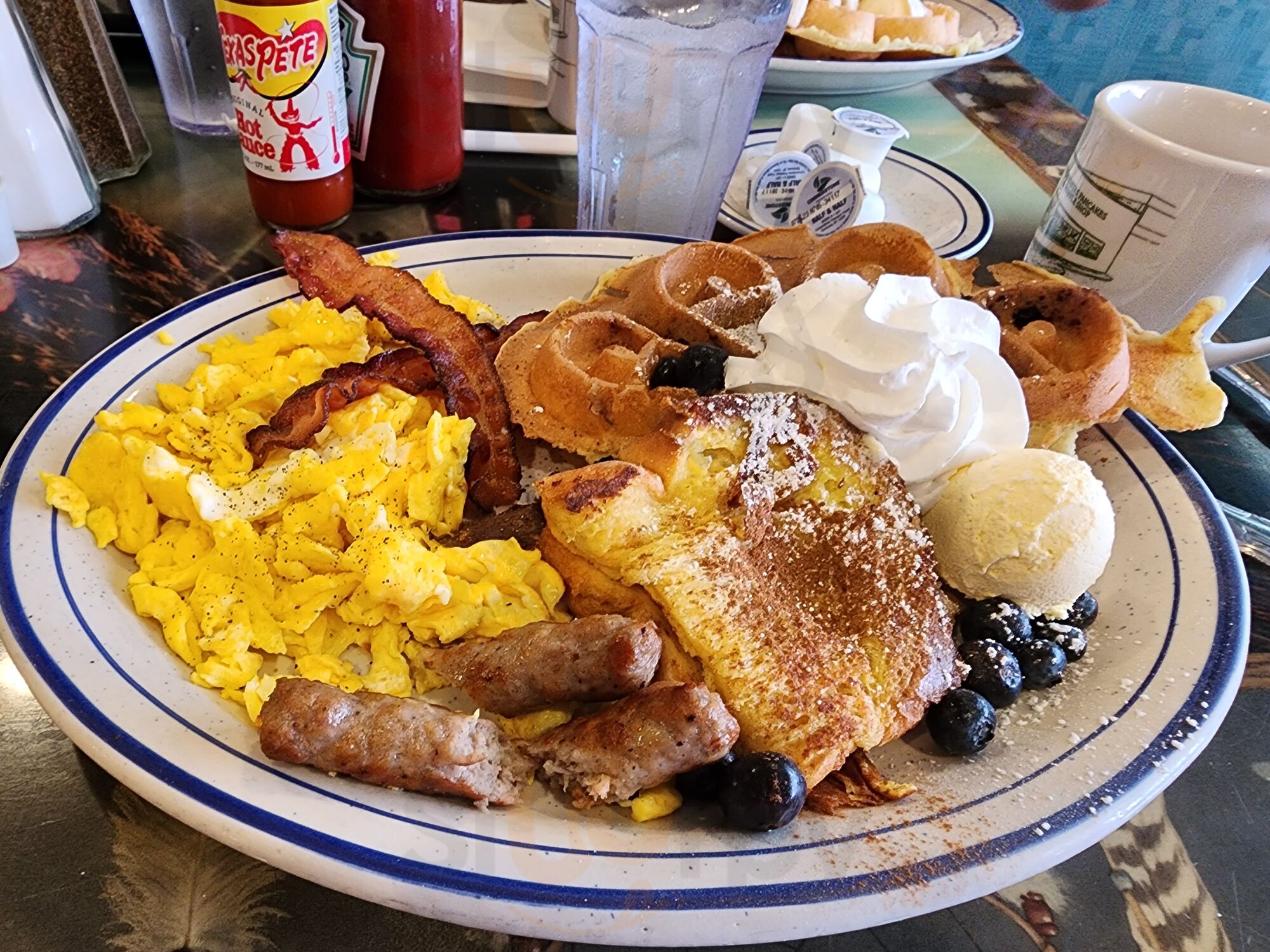 Pocahontas Pancake & Waffle House