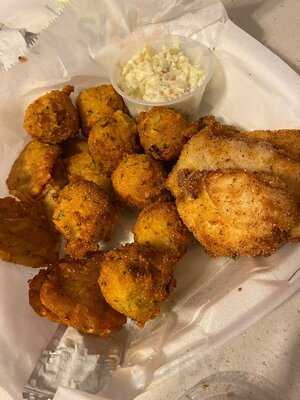 The Fish House/cafe Beignet