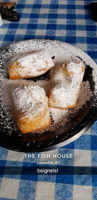 The Fish House/cafe Beignet