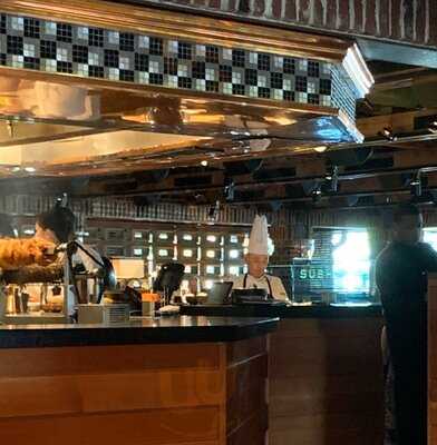 Houston's Restaurant