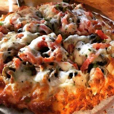 Wick's Pizza Parlor (baxter Ave.)