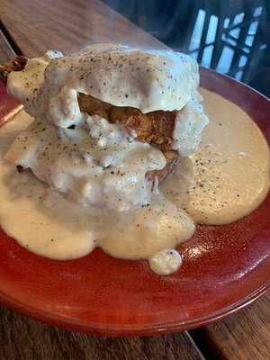 Serious Pie & Biscuit