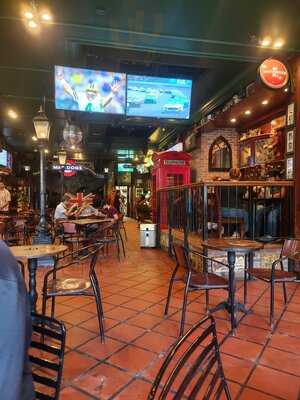 Mad Dogs British Pub