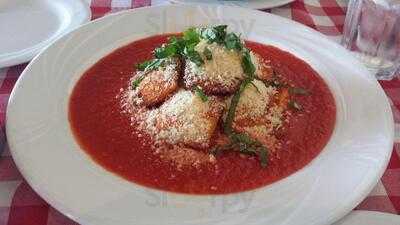 Flip's Wine Bar & Trattoria