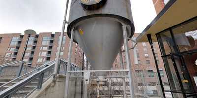 Gordon Biersch Brewery Restaurant