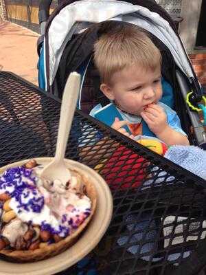 Treat Ice Cream Scoop Shop