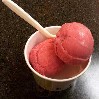 Treat Ice Cream Scoop Shop