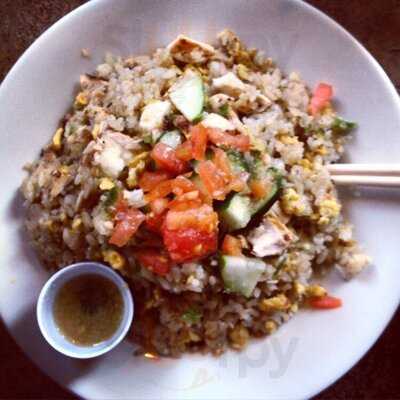 Johnny Mango Juice Bar & World Cafe