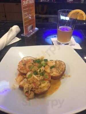 Edgewater Bar & Grille