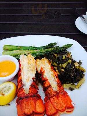 Edgewater Bar & Grille