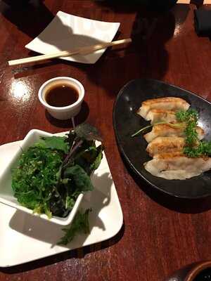 Hiko-a-mon Modern Japanese Sushi Bar & Fish Market