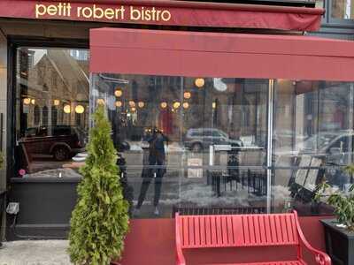 Petit Robert Bistro