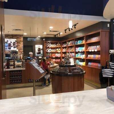 Ghirardelli Ice Cream & Chocolate Shop