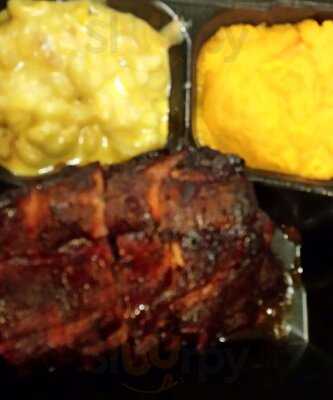 Sweet Lucy's Smokehouse