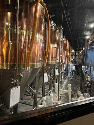 Max Lager's Wood-fired Grill & Brewery