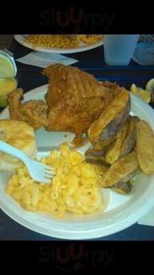 Lee's Famous Recipe Chicken