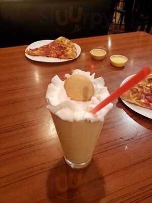 Mikey's Late Night Slice