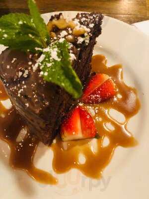 Basin Seafood & Spirits