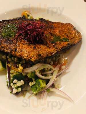 Basin Seafood & Spirits