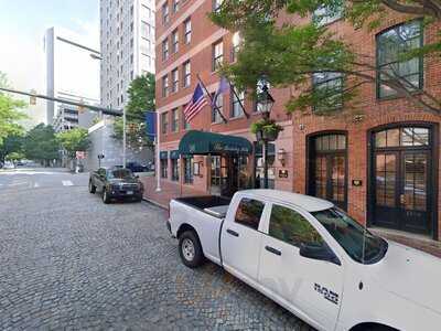 The Cobblestone Bar And Grill