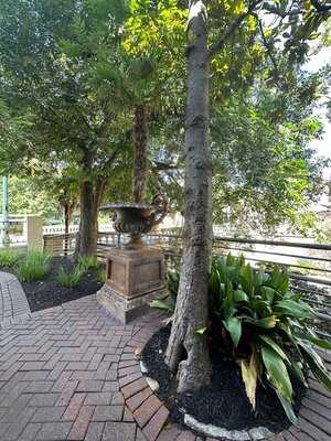 Ocho At Hotel Havana