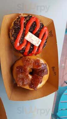 Funkytown Donuts & Drafts