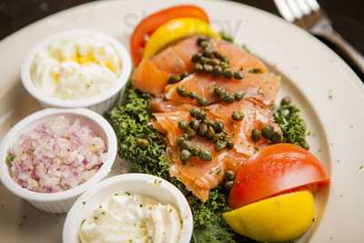 Trinity Hall Irish Pub & Restaurant