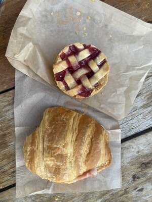 Pitango Bakery + Cafe