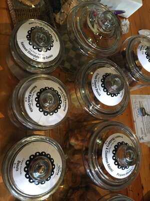 Urban Farmhouse Market And Cafe